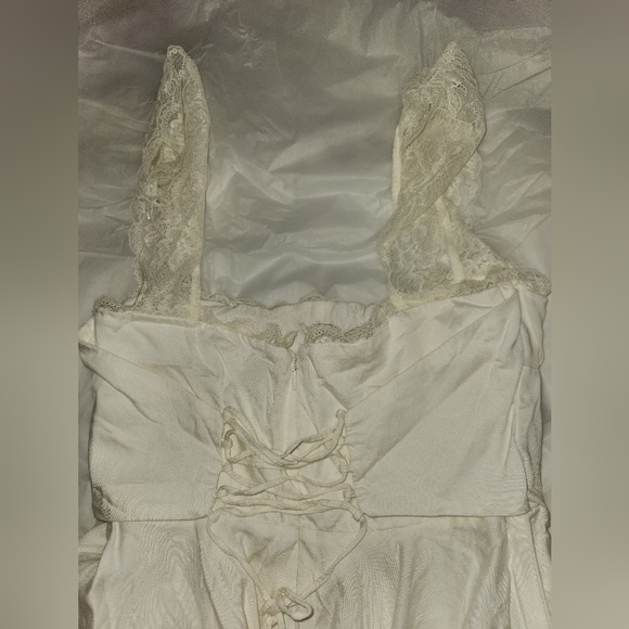 Ivory House of CB 'Kaia' -large - Picture 12 of 16